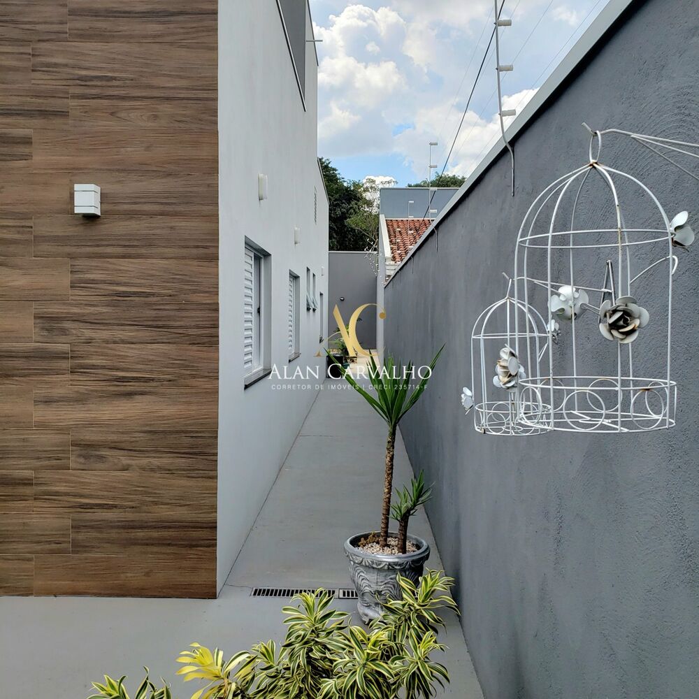 Casa à venda com 3 quartos, 300m² - Foto 4