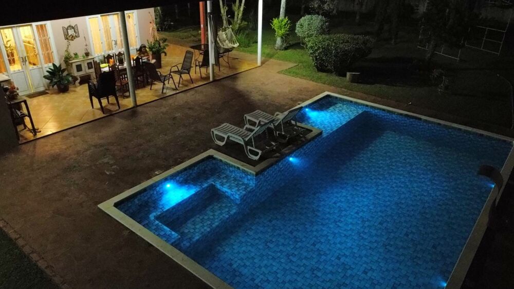 Chácara à venda com 4 quartos, 2550m² - Foto 2