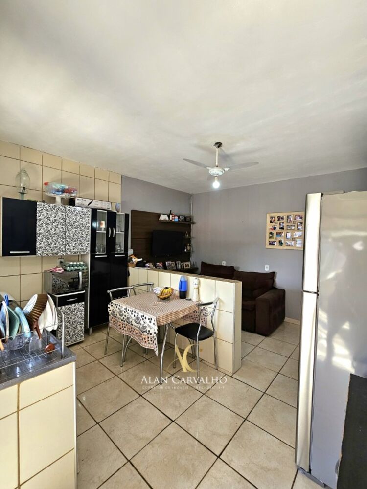 Casa à venda com 4 quartos, 300m² - Foto 16