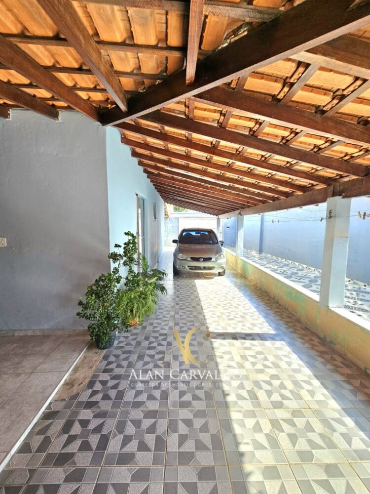 Casa à venda com 4 quartos, 300m² - Foto 3