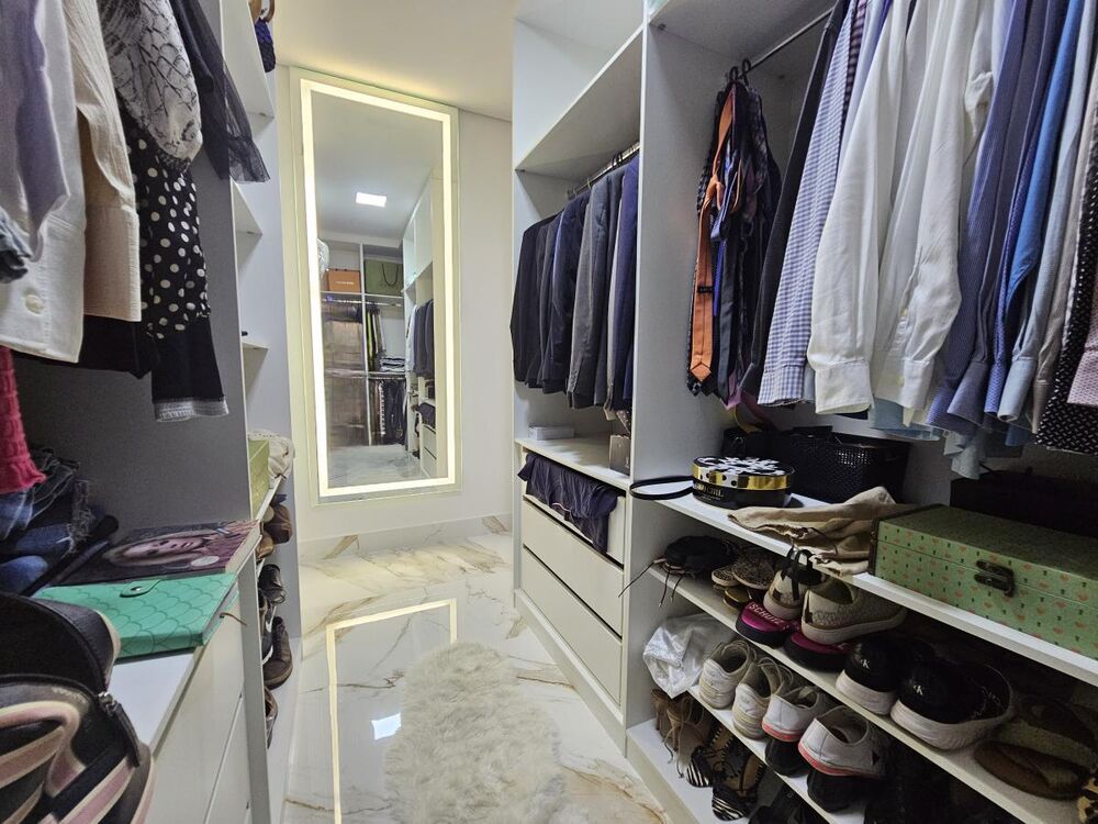 Casa à venda com 4 quartos, 600m² - Foto 10
