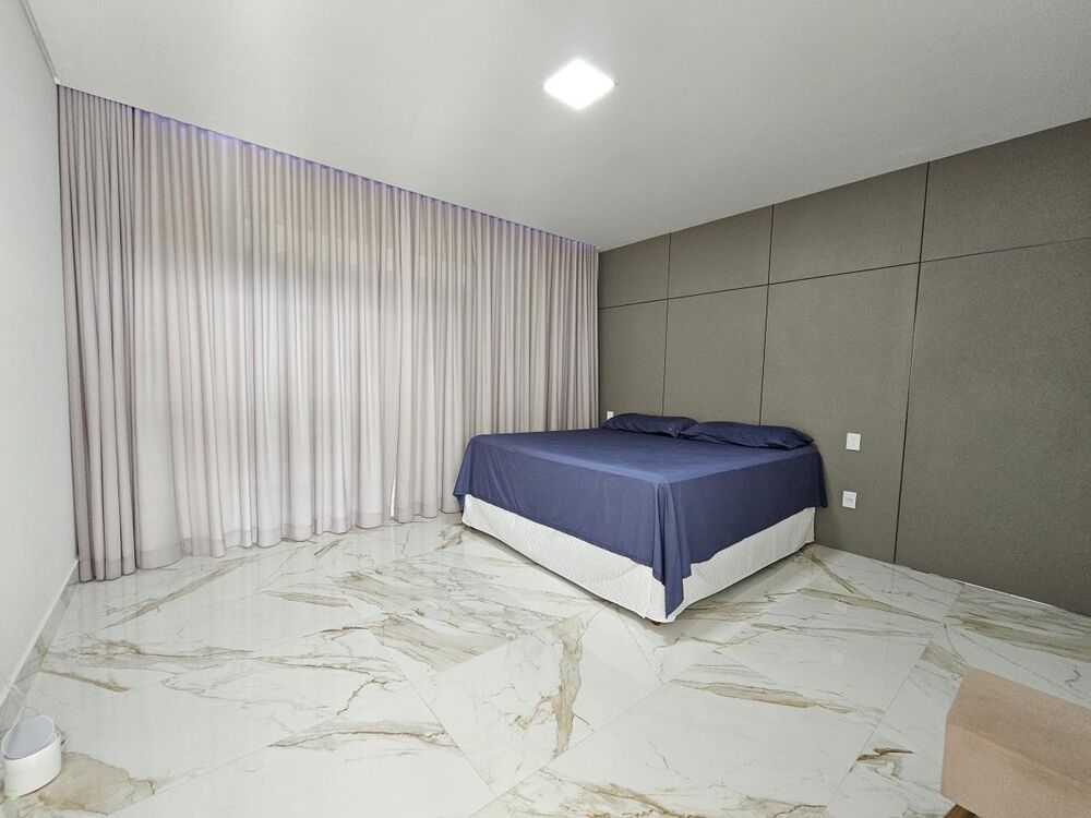 Casa à venda com 4 quartos, 600m² - Foto 5