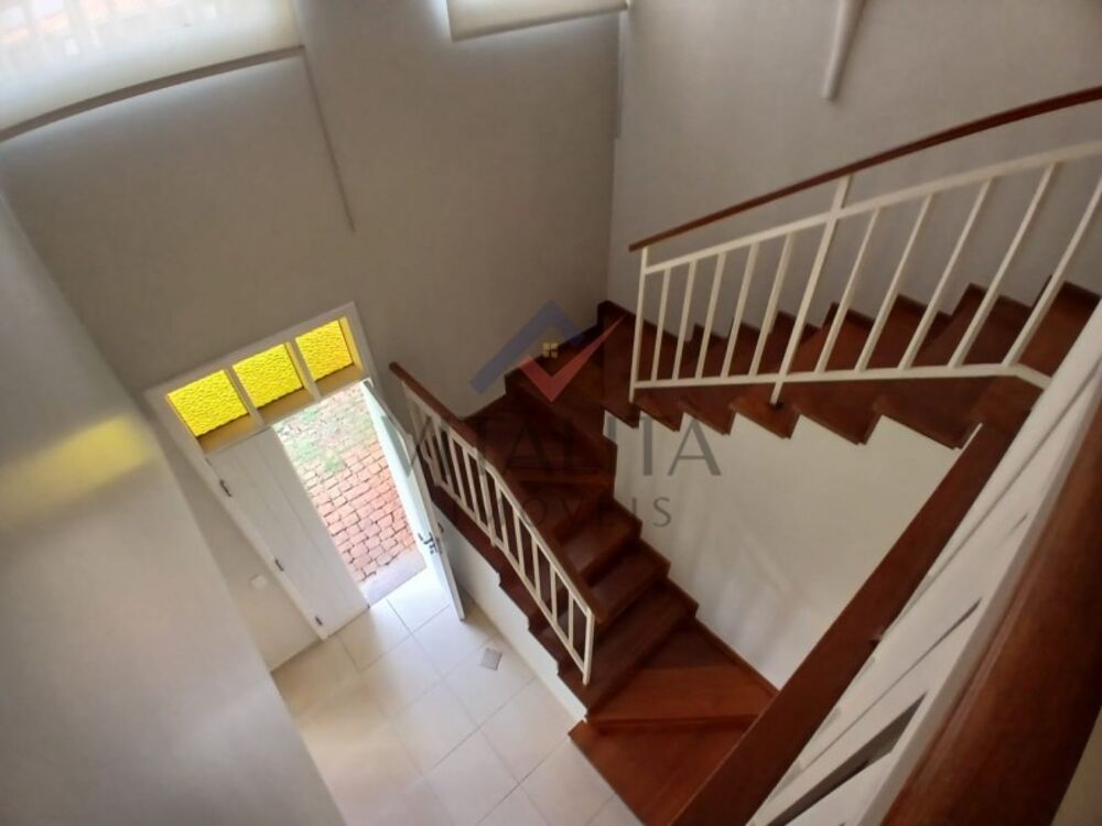 Casa para alugar com 3 quartos, 220m² - Foto 6