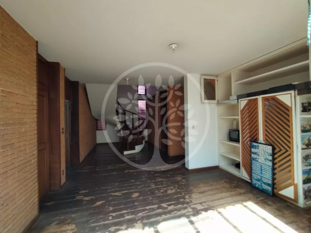 Casa à venda e aluguel com 4 quartos, 507m² - Foto 3