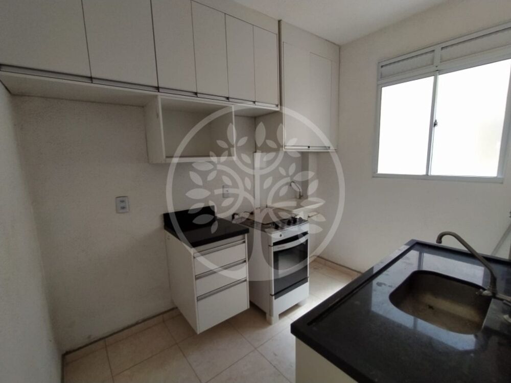 Apartamento à venda e aluguel com 2 quartos, 42m² - Foto 2