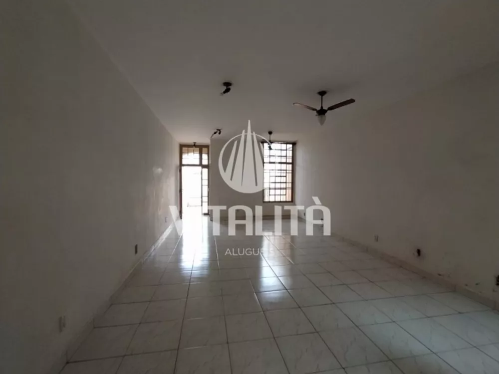 Casa, 3 quartos, 194 m² - Foto 1
