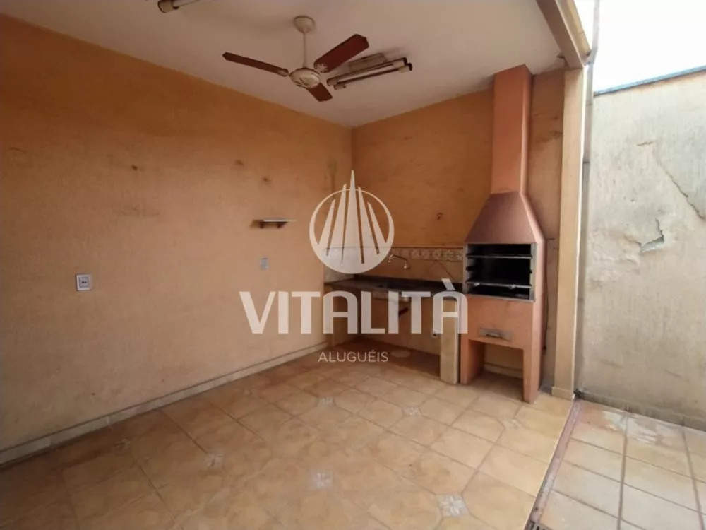 Casa, 3 quartos, 194 m² - Foto 2