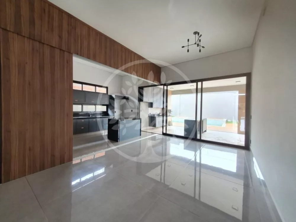 Casa à venda e aluguel com 4 quartos, 360m² - Foto 4