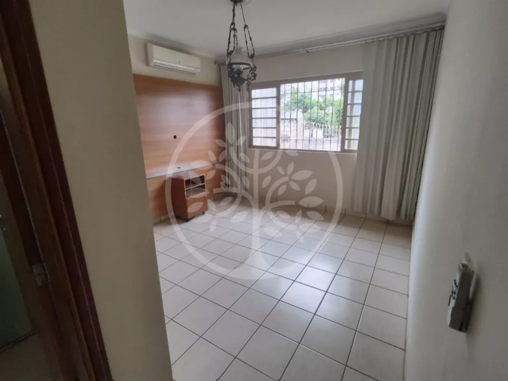 Casa à venda com 2 quartos, 170m² - Foto 8