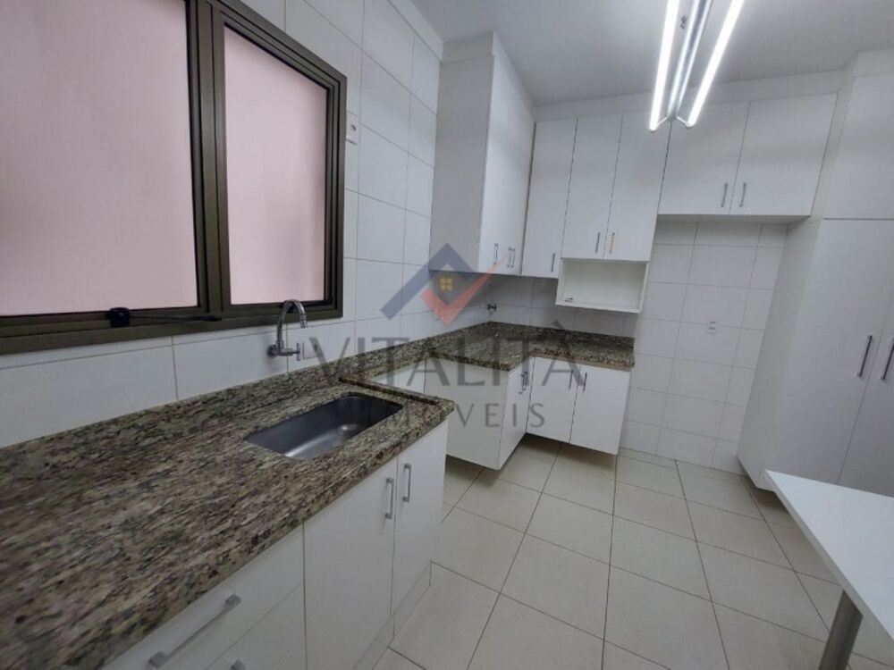 Apartamento à venda com 3 quartos, 137m² - Foto 12