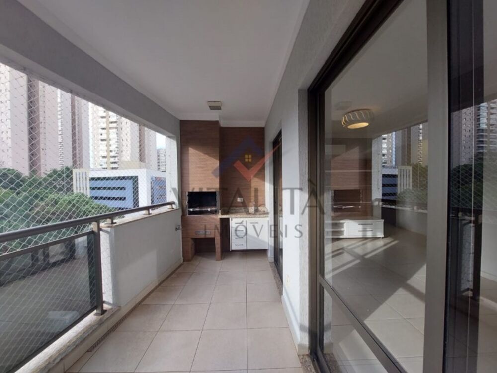 Apartamento à venda com 3 quartos, 137m² - Foto 3