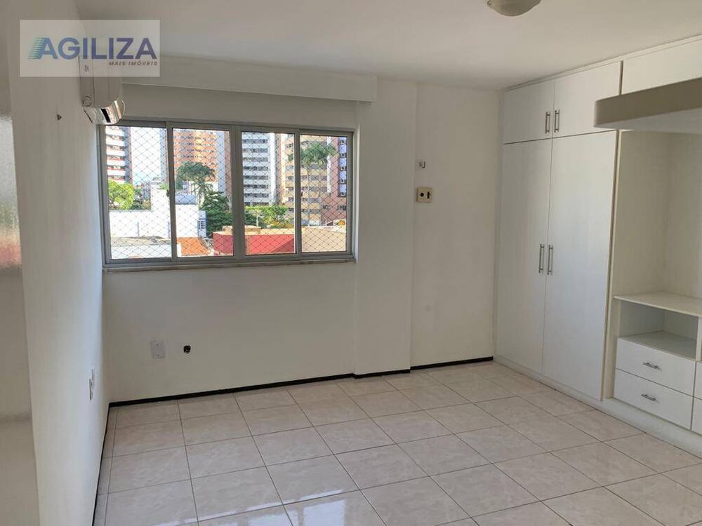 Apartamento à venda com 3 quartos, 180m² - Foto 2