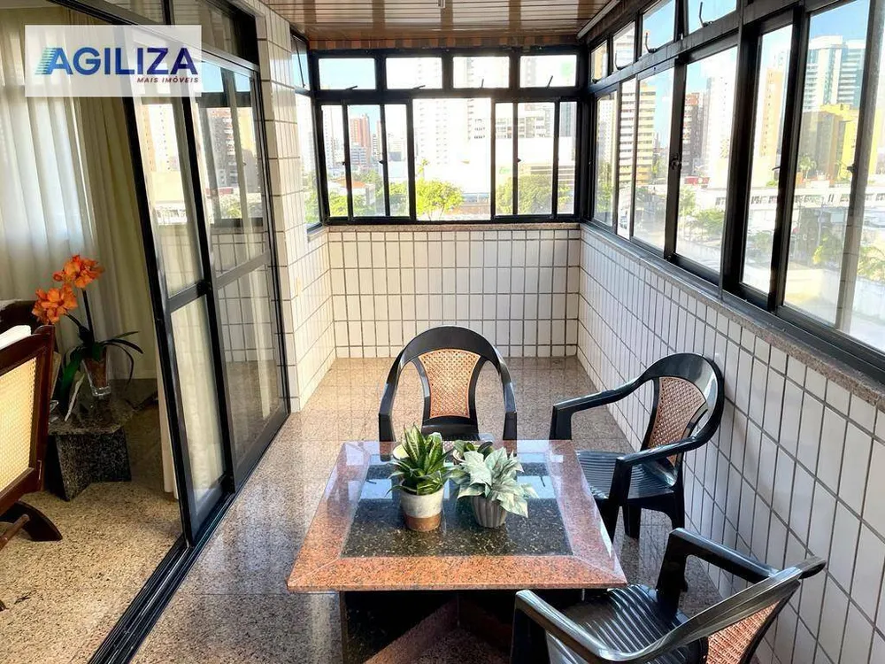 Apartamento, 3 quartos, 209 m² - Foto 4