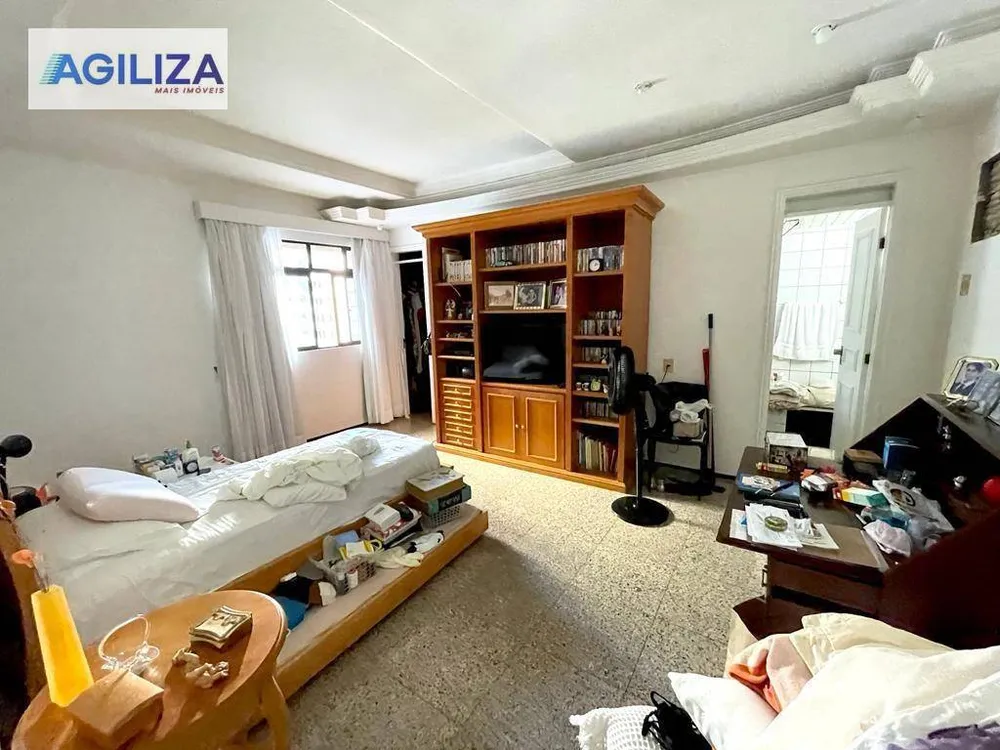 Apartamento, 3 quartos, 209 m² - Foto 2
