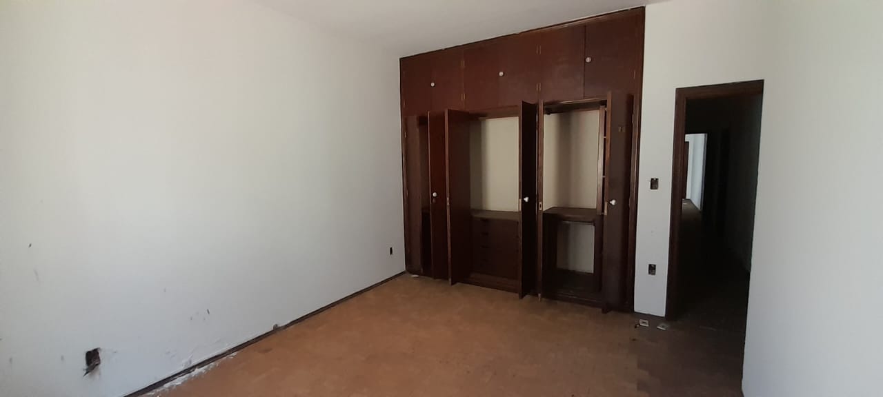 Casa à venda com 3 quartos, 360m² - Foto 15