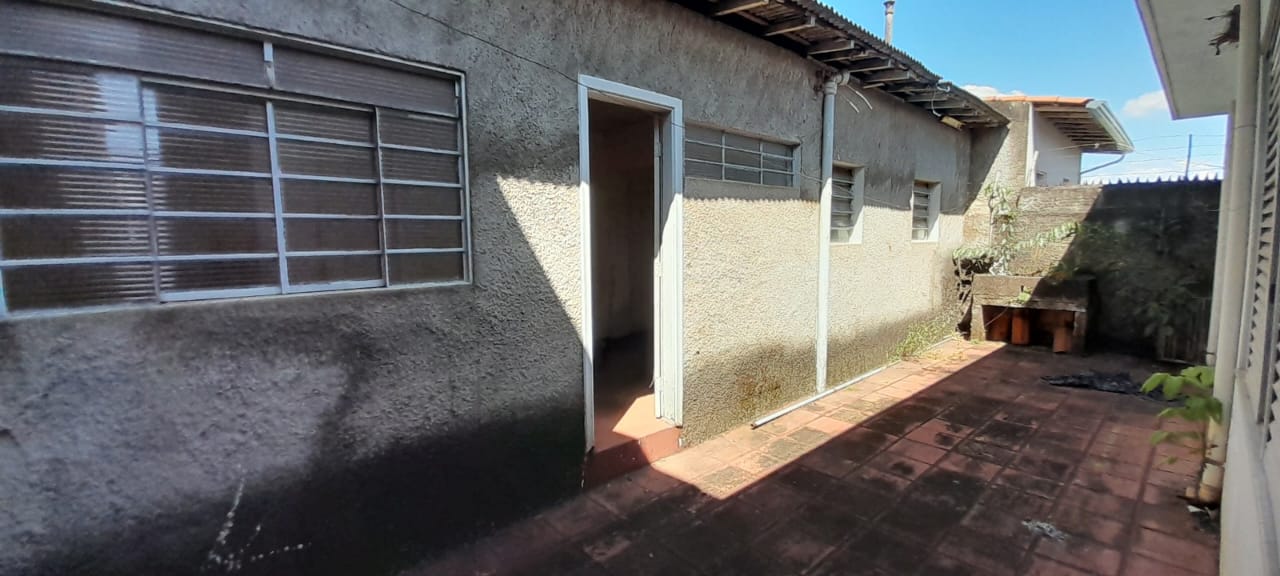 Casa à venda com 3 quartos, 360m² - Foto 17