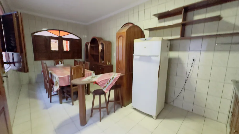 Casa, 3 quartos, 250 m² - Foto 4