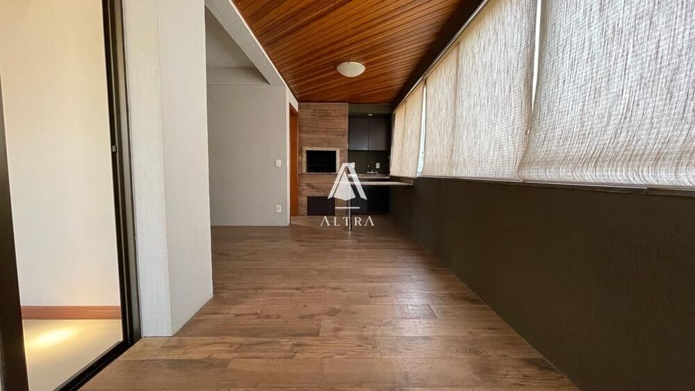 Apartamento à venda com 3 quartos, 198m² - Foto 4