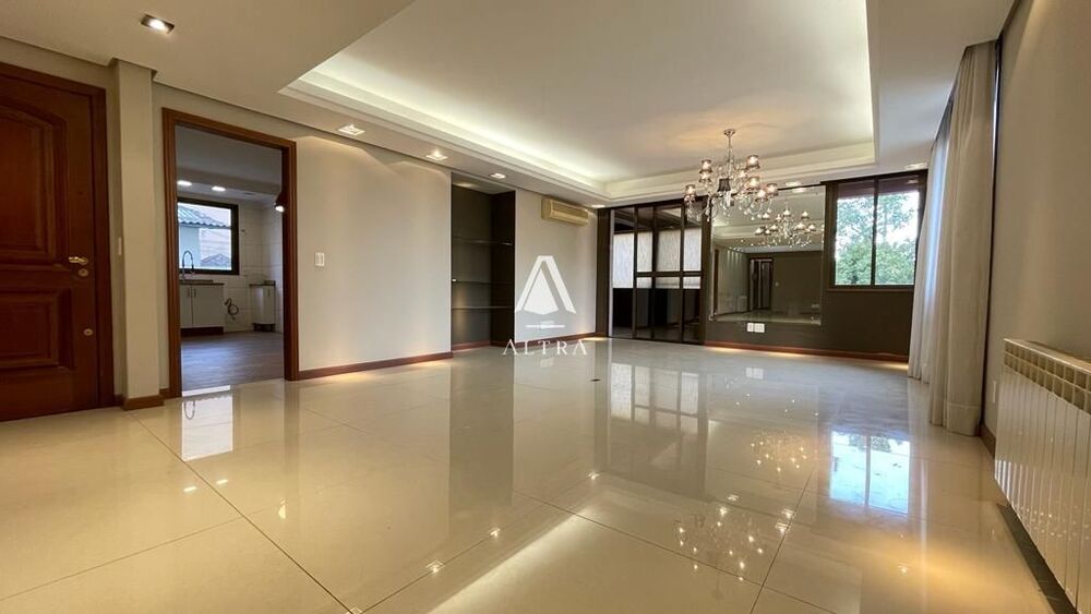 Apartamento à venda com 3 quartos, 198m² - Foto 3
