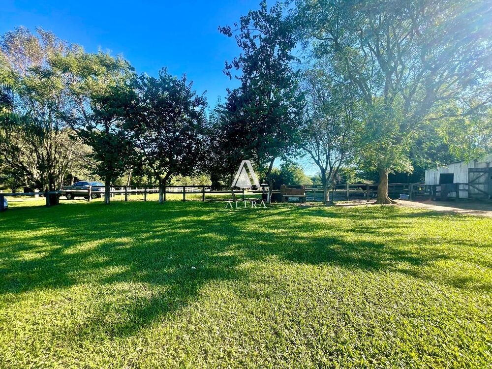 Chácara à venda com 2 quartos, 210000m² - Foto 3