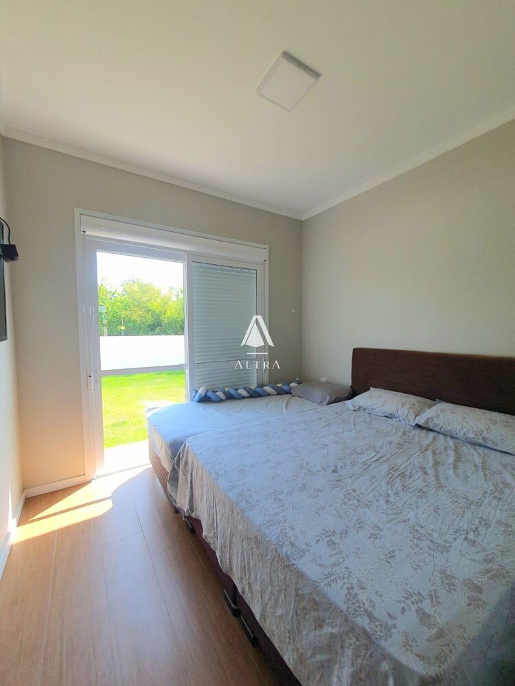 Casa, 3 quartos, 193 m² - Foto 1