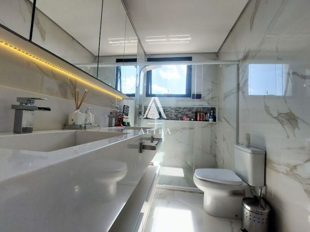 Apartamento, 3 quartos, 198 m² - Foto 2