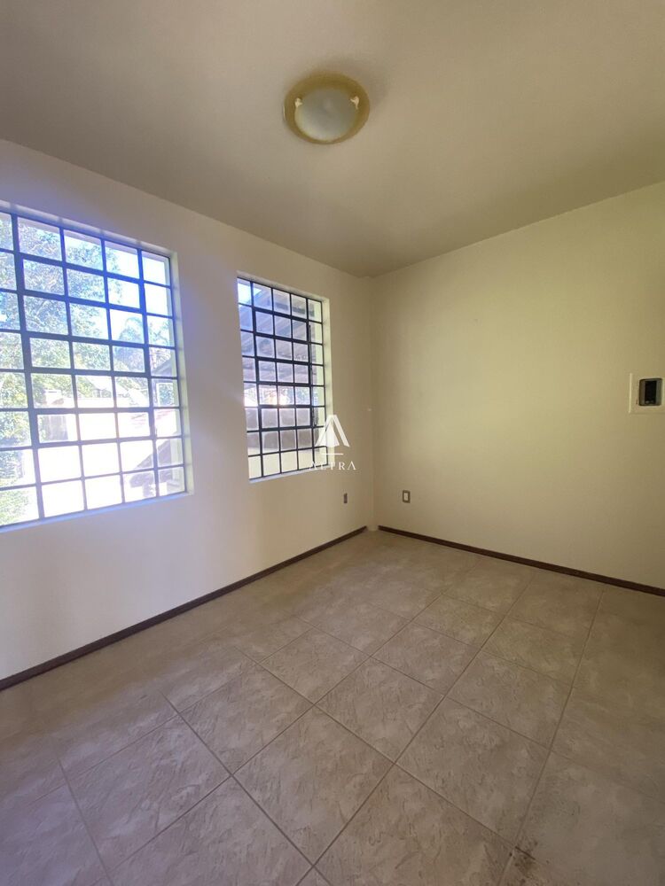 Casa, 3 quartos, 370 m² - Foto 3