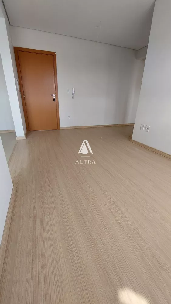 Apartamento à venda com 2 quartos, 56m² - Foto 3