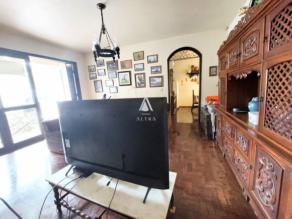 Casa, 4 quartos, 315 m² - Foto 4