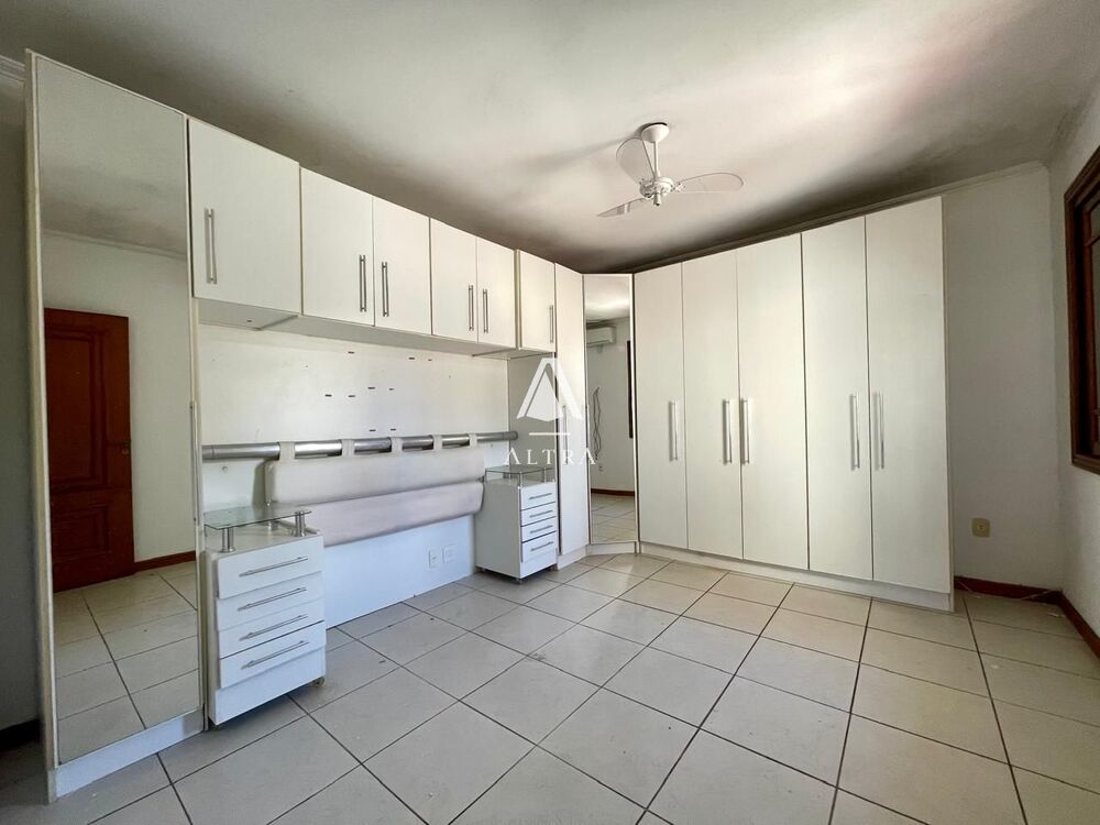 Casa, 3 quartos, 216 m² - Foto 10