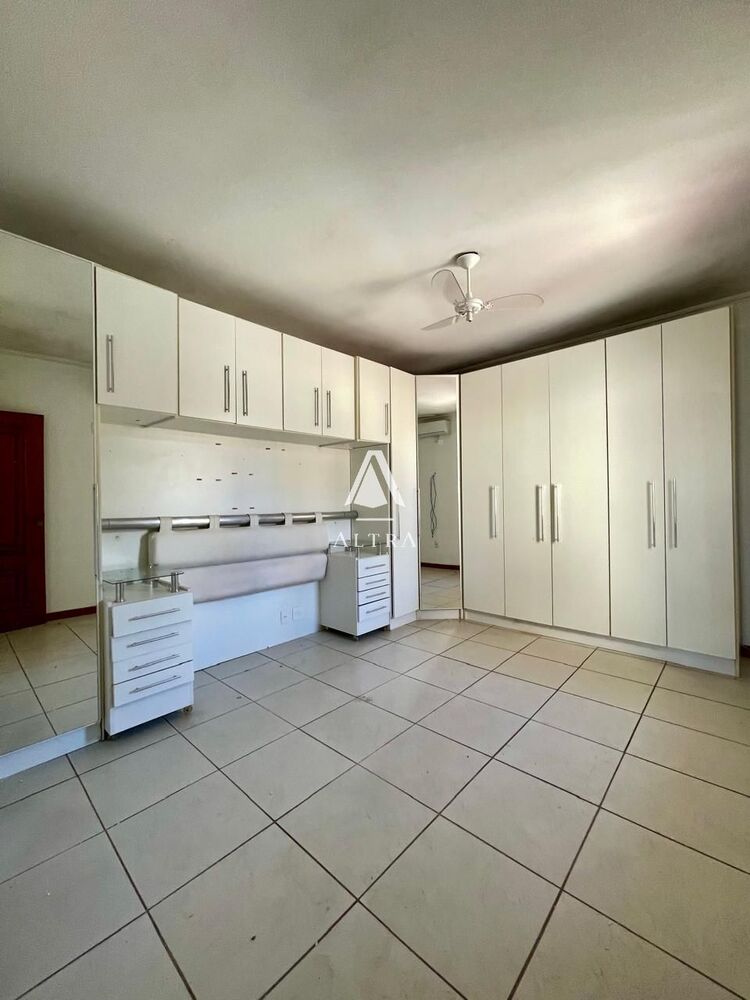 Casa, 3 quartos, 216 m² - Foto 11