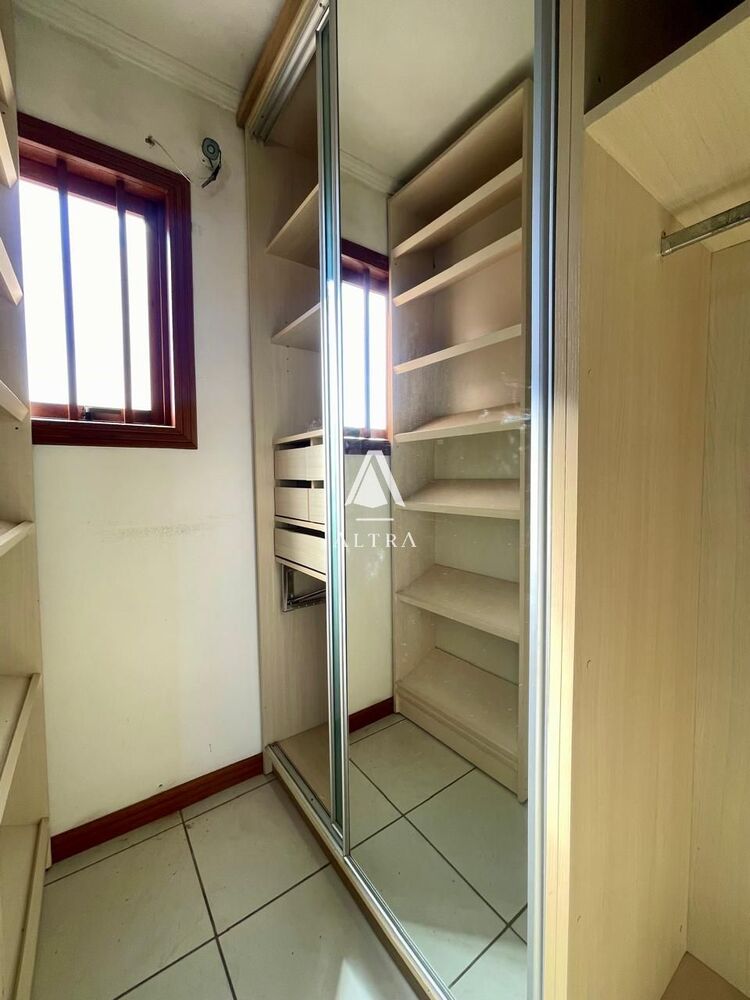 Casa, 3 quartos, 216 m² - Foto 8