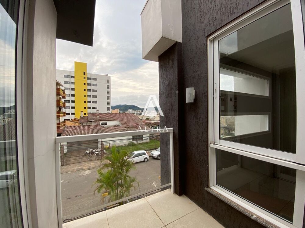 Casa, 4 quartos, 320 m² - Foto 2