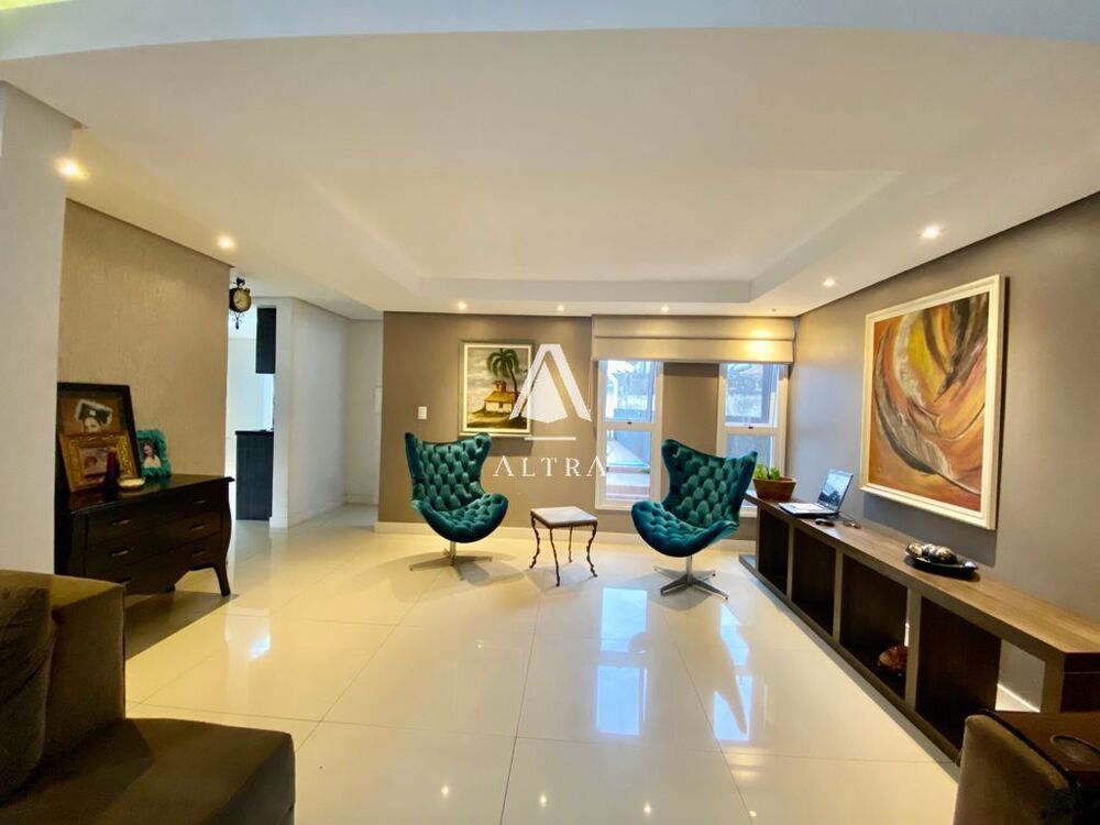 Casa, 4 quartos, 320 m² - Foto 1