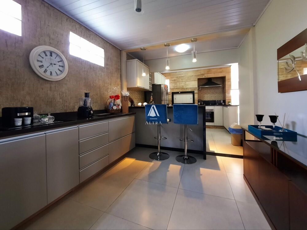Casa, 5 quartos, 350 m² - Foto 3