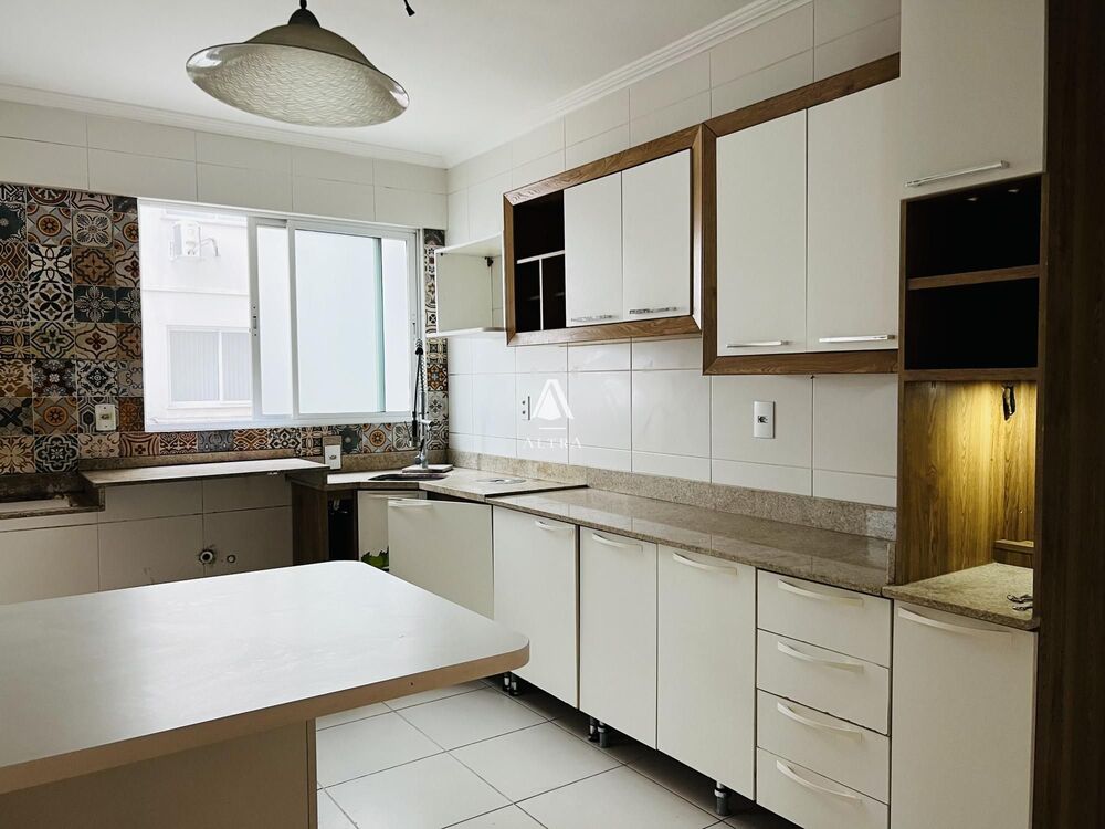 Apartamento, 3 quartos, 150 m² - Foto 1
