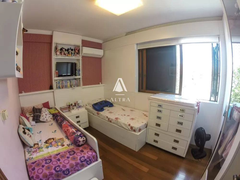 Apartamento à venda com 4 quartos, 182m² - Foto 7