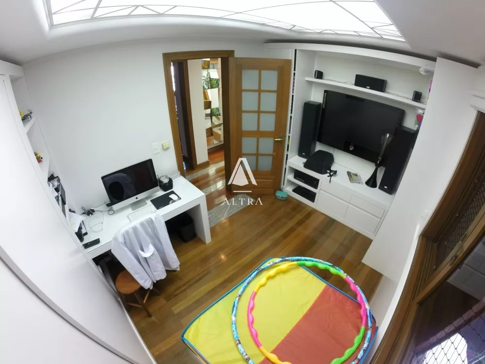 Apartamento à venda com 4 quartos, 182m² - Foto 8