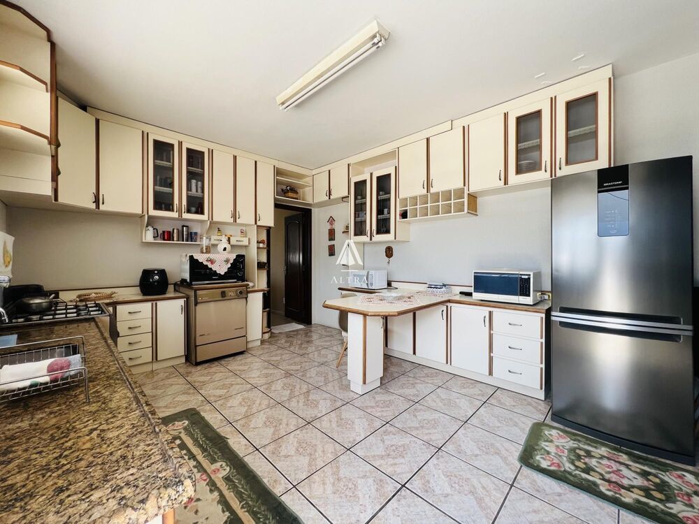 Casa, 3 quartos, 272 m² - Foto 8