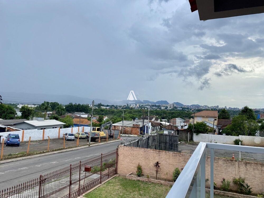 Casa, 3 quartos, 213 m² - Foto 1