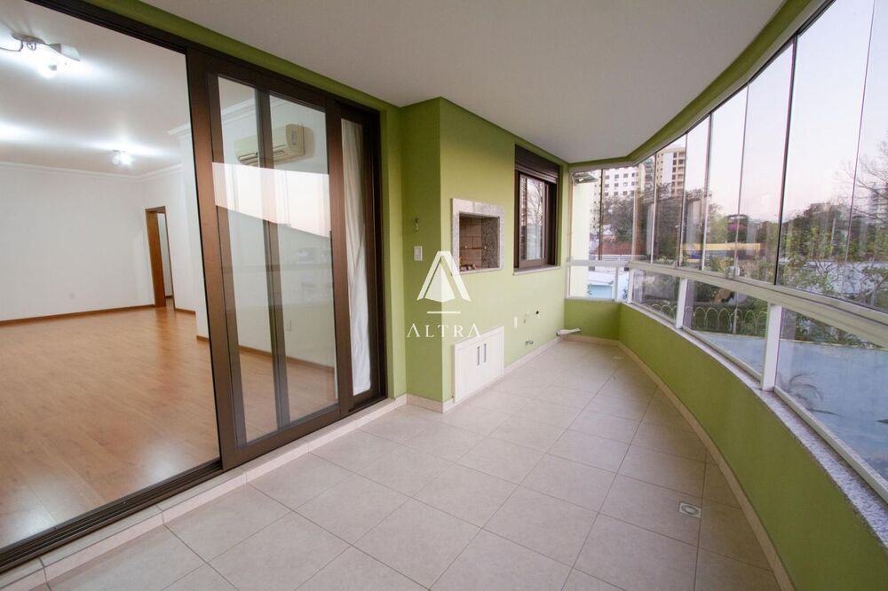 Apartamento, 3 quartos, 140 m² - Foto 1