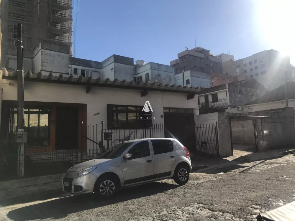 Terreno à venda, 220m² - Foto 1