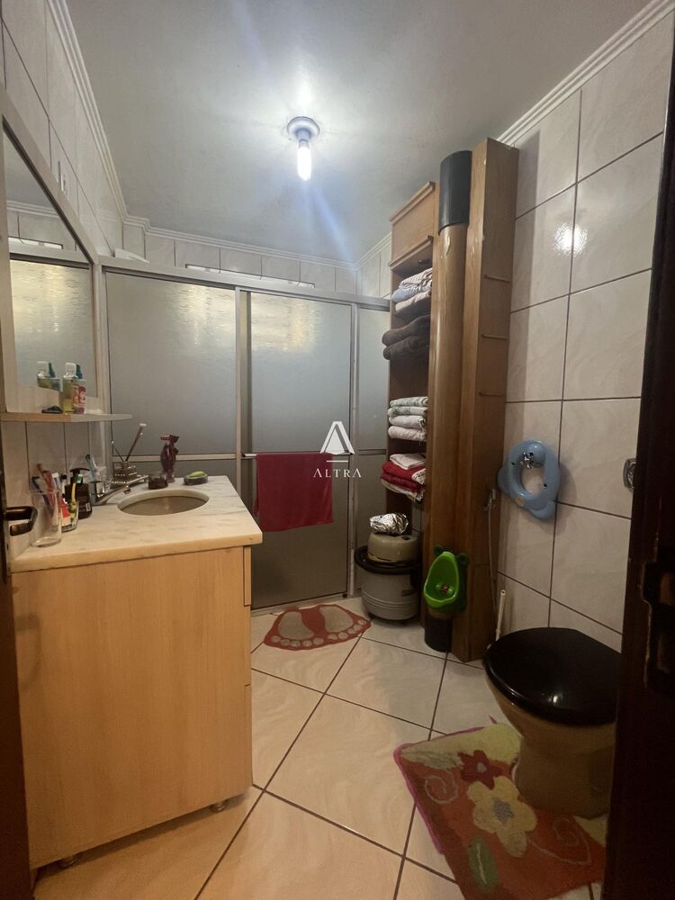 Casa Comercial à venda com 6 quartos, 267m² - Foto 7