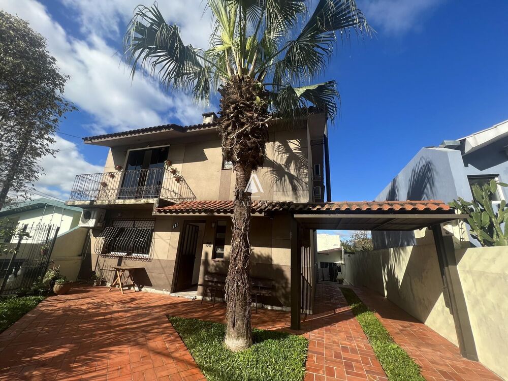Casa Comercial à venda com 6 quartos, 267m² - Foto 1