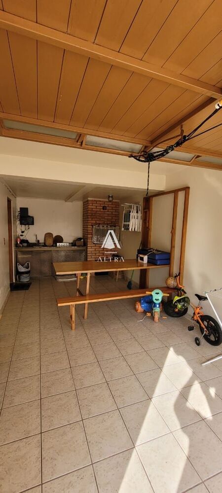 Casa, 3 quartos, 220 m² - Foto 1