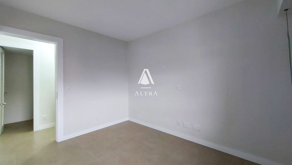 Cobertura, 4 quartos, 252 m² - Foto 1