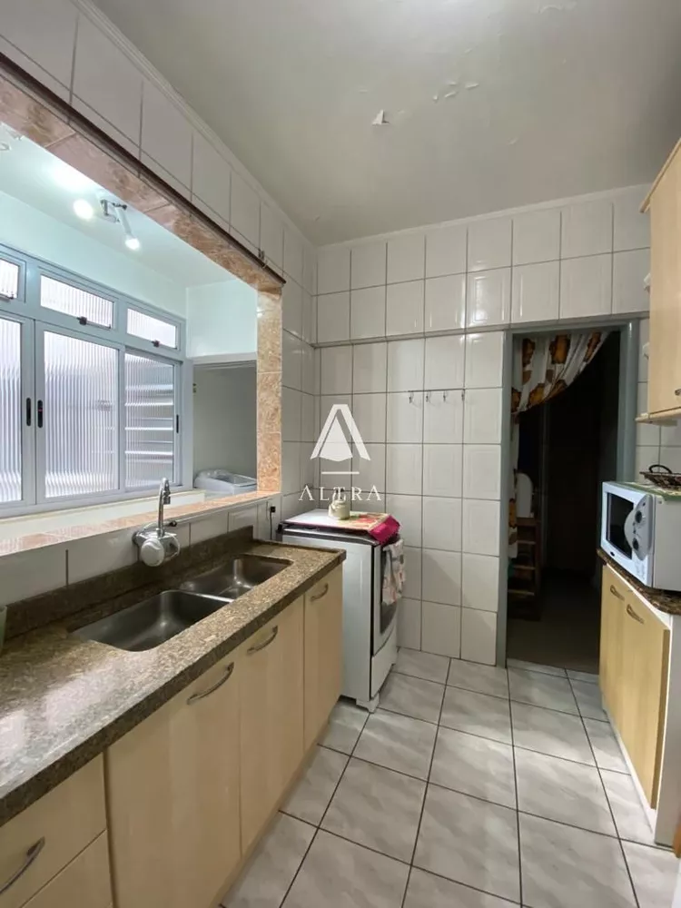 Apartamento à venda com 3 quartos, 157m² - Foto 3