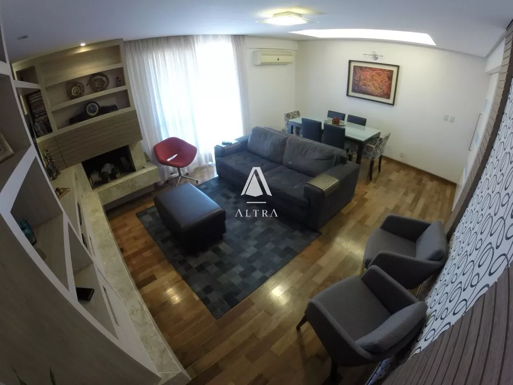 Apartamento à venda com 3 quartos, 147m² - Foto 2