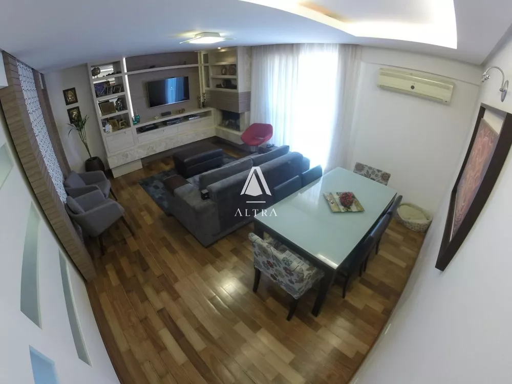 Apartamento à venda com 3 quartos, 147m² - Foto 3