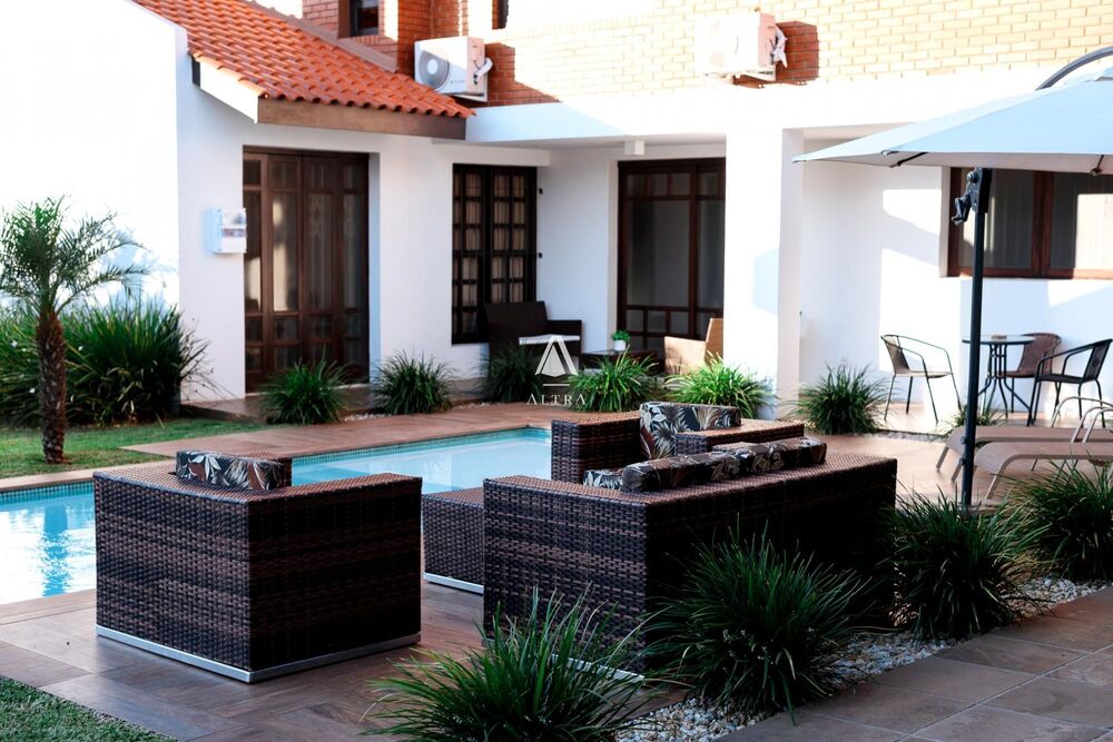 Casa, 6 quartos, 566 m² - Foto 1